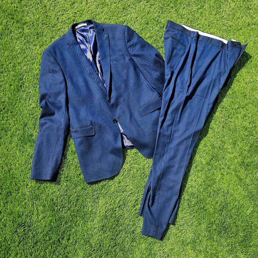 Zara - Single-Breasted Suit - 42R and 32 waist